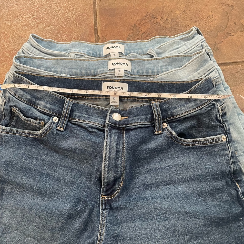 Bundle of Three Sonoma Denim Women's Shorts - Light and Dark Blue - Picture 4 of 5
